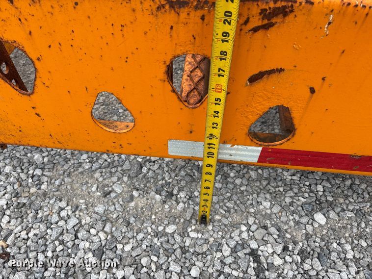 image for item DW7319 2005 Delavan Industries DDT car carrier