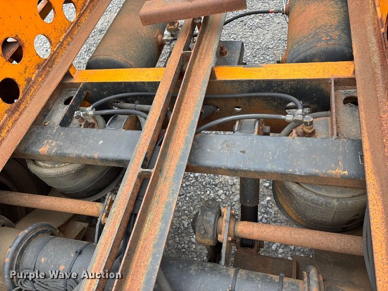 image for item DW7319 2005 Delavan Industries DDT car carrier