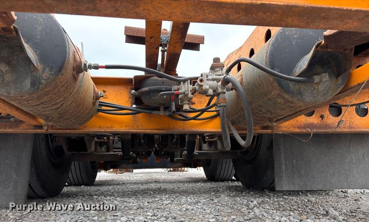 image for item DW7319 2005 Delavan Industries DDT car carrier