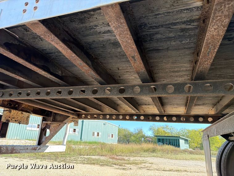 image for item DX5906 2012 Wabash dry van trailer