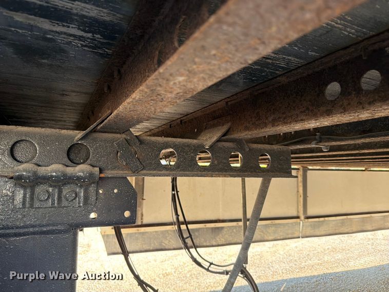 image for item DX5906 2012 Wabash dry van trailer