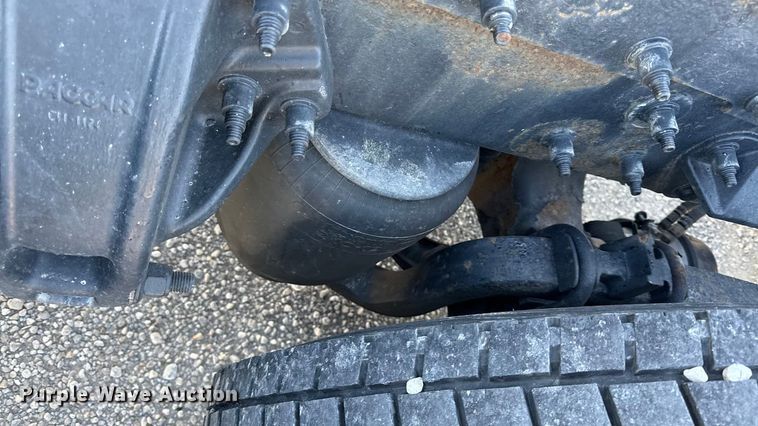 image for item DZ4391 2014 Peterbilt 579 semi truck