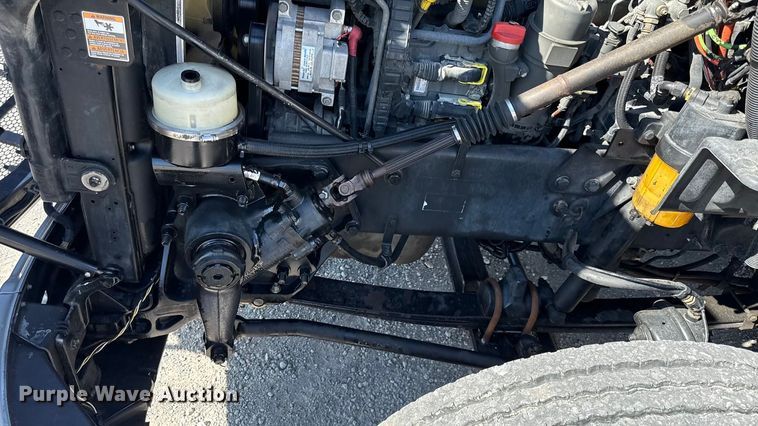 image for item DZ4391 2014 Peterbilt 579 semi truck