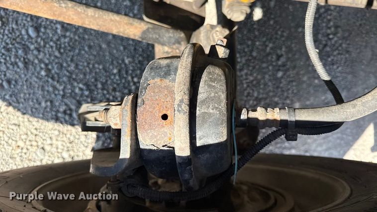 image for item DZ4392 2005 Freightliner Columbia semi truck