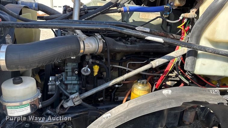 image for item DZ4392 2005 Freightliner Columbia semi truck