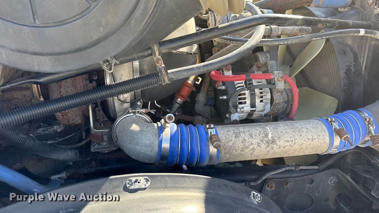 image for item DZ4392 2005 Freightliner Columbia semi truck