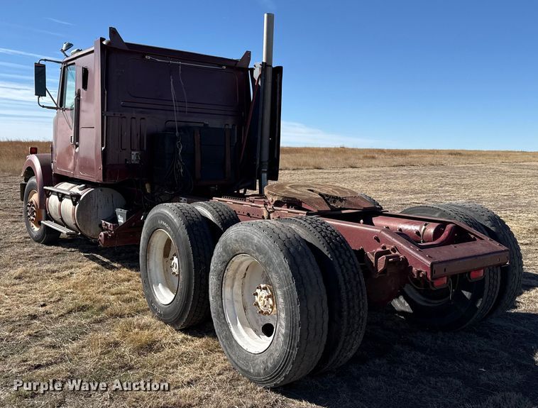 image for item DZ4988 1986 White WIM semi truck