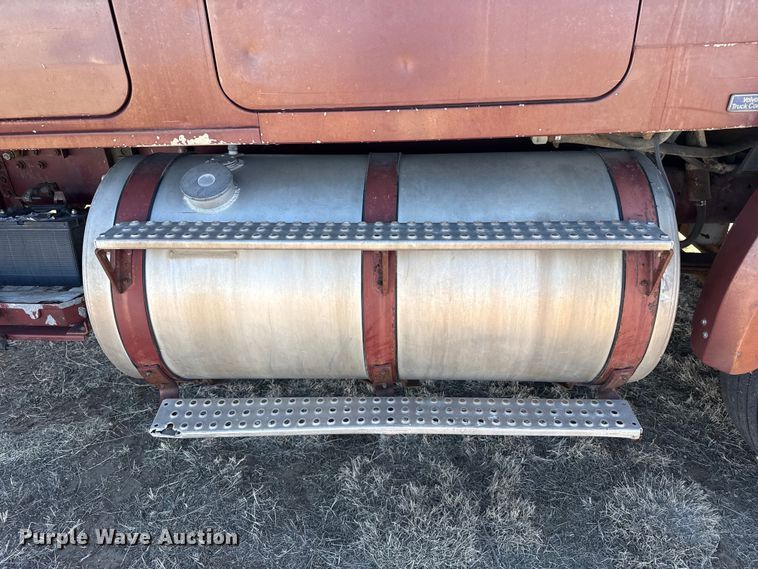 image for item DZ4988 1986 White WIM semi truck