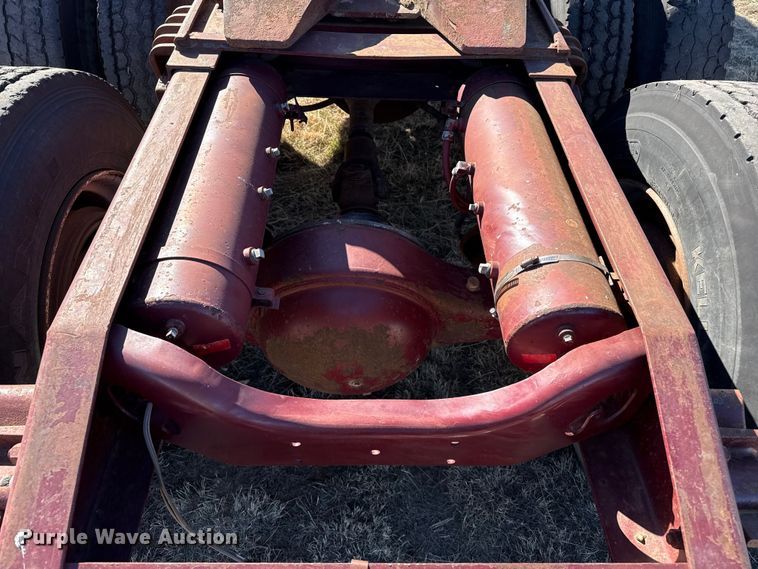 image for item DZ4988 1986 White WIM semi truck