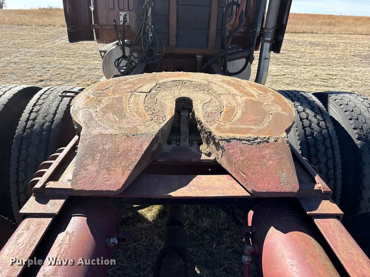 image for item DZ4988 1986 White WIM semi truck