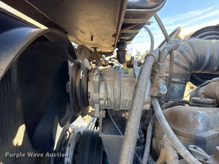 image for item DZ4988 1986 White WIM semi truck