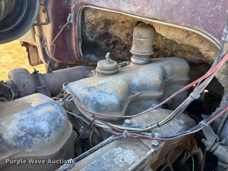 image for item DZ4988 1986 White WIM semi truck