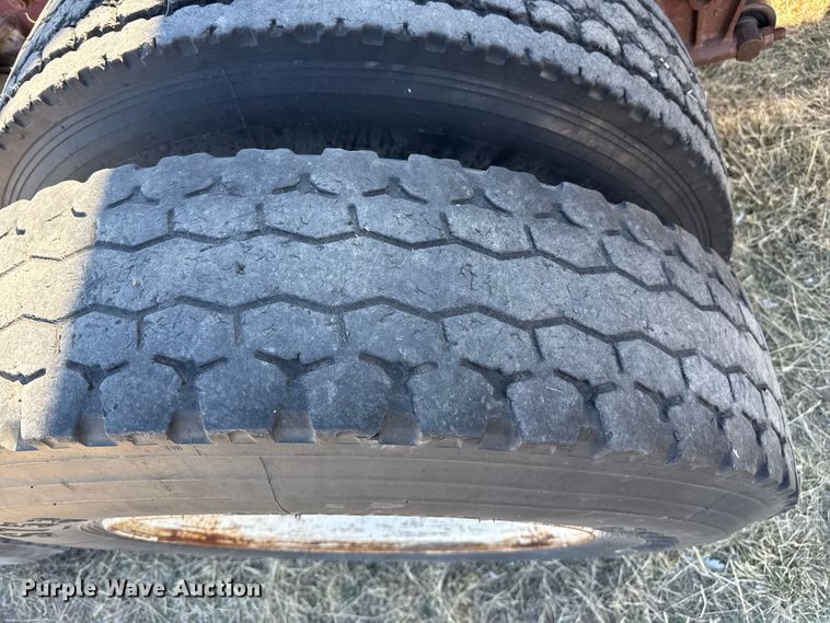 image for item DZ4988 1986 White WIM semi truck