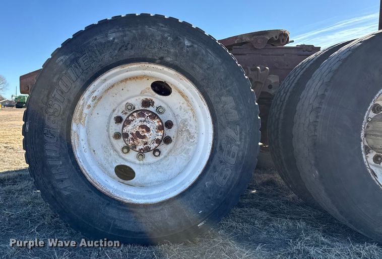 image for item DZ4988 1986 White WIM semi truck