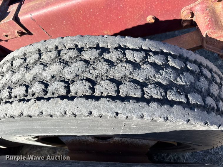 image for item DZ4988 1986 White WIM semi truck