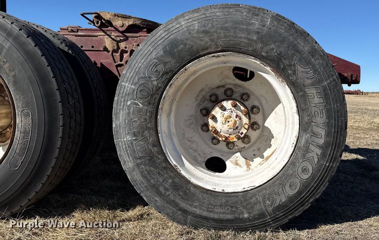 image for item DZ4988 1986 White WIM semi truck