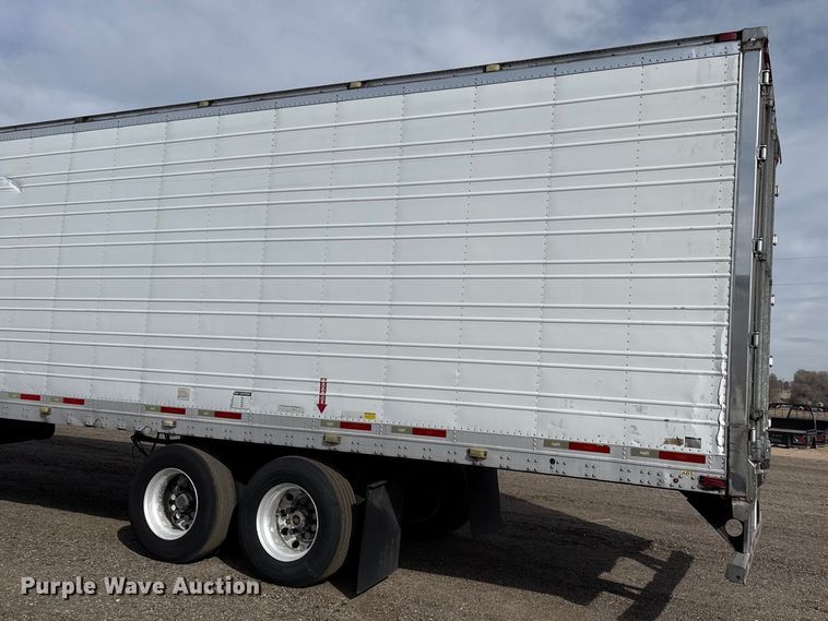 image for item DZ5130 2013 Wabash refrigerated van trailer