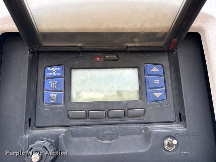 image for item DZ5130 2013 Wabash refrigerated van trailer