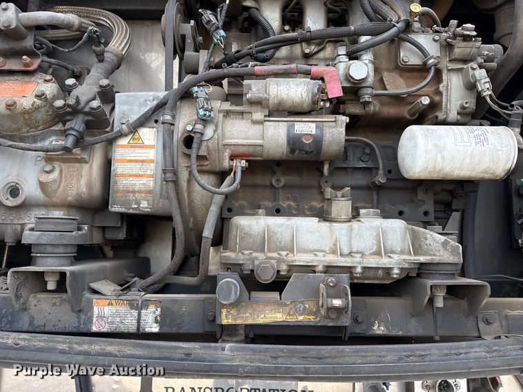 image for item DZ5130 2013 Wabash refrigerated van trailer