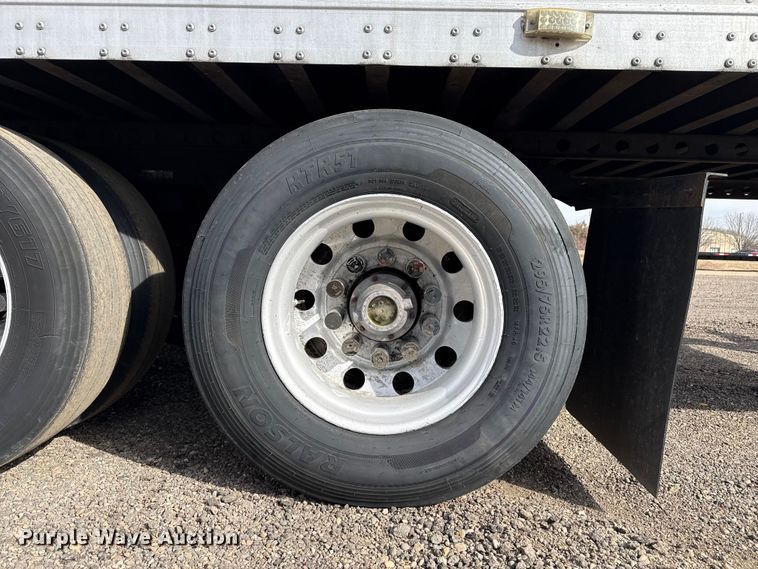 image for item DZ5130 2013 Wabash refrigerated van trailer