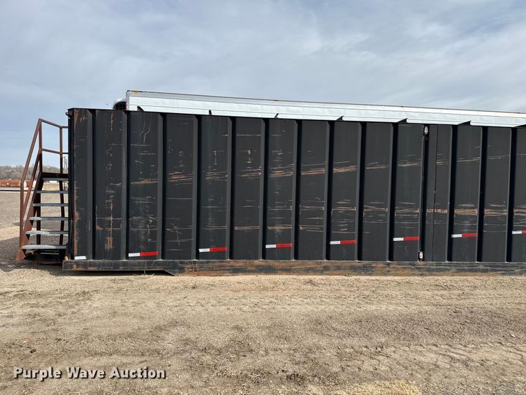 image for item DZ5131 Frac tank trailer