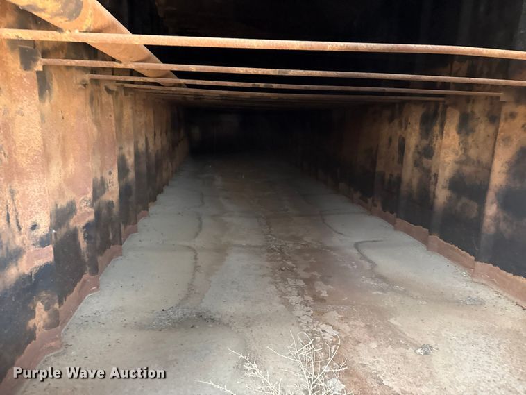 image for item DZ5131 Frac tank trailer