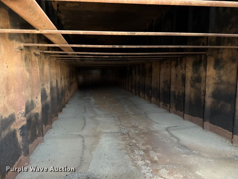 image for item DZ5131 Frac tank trailer