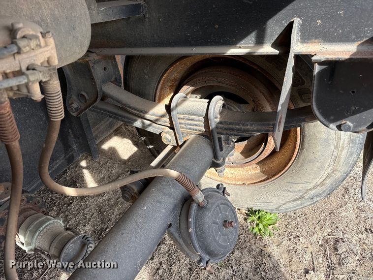 image for item DZ5131 Frac tank trailer