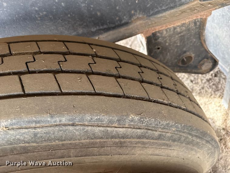 image for item DZ5131 Frac tank trailer