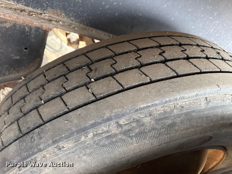 image for item DZ5131 Frac tank trailer