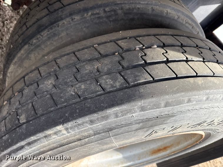 image for item DZ5131 Frac tank trailer