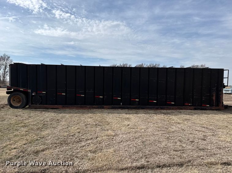 image for item DZ5132 Frac tank trailer
