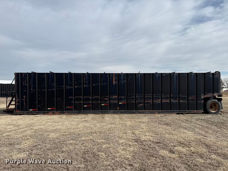 image for item DZ5132 Frac tank trailer