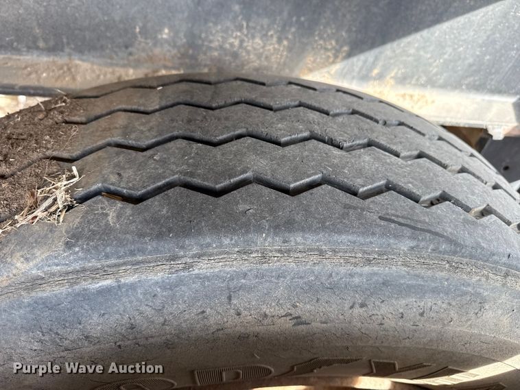 image for item DZ5132 Frac tank trailer