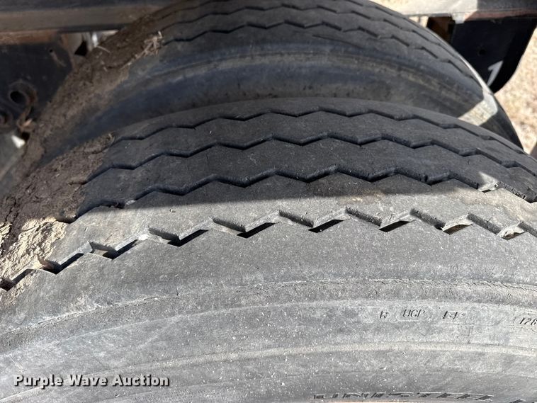 image for item DZ5132 Frac tank trailer