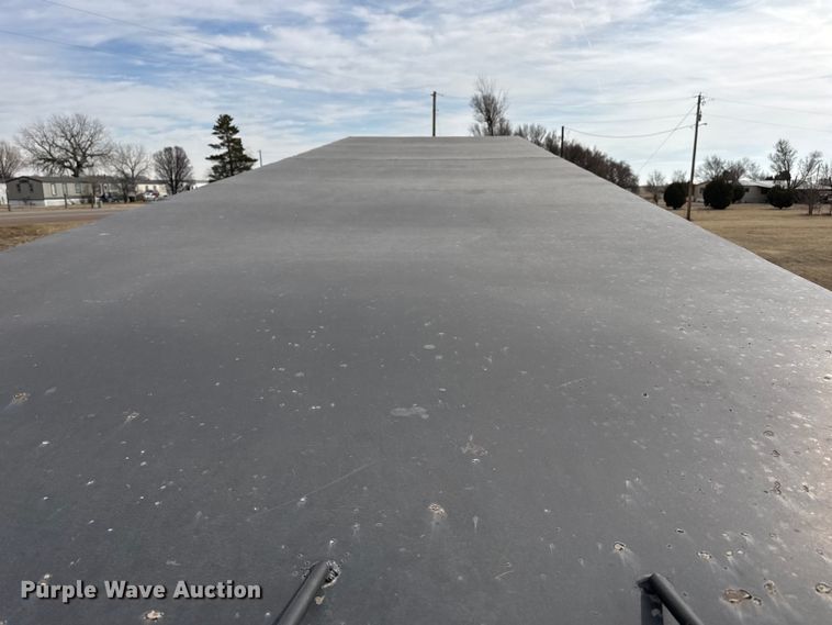 image for item DZ5133 Frac tank trailer