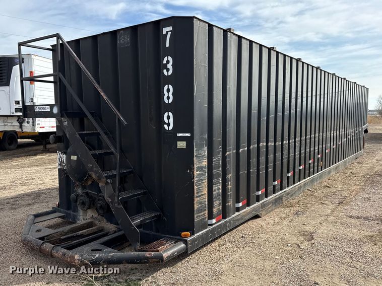 image for item DZ5134 Frac tank trailer