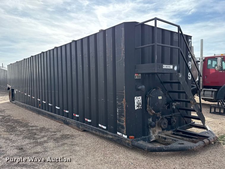 image for item DZ5134 Frac tank trailer