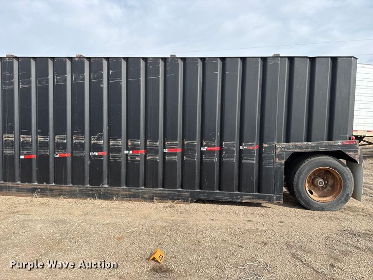 image for item DZ5134 Frac tank trailer