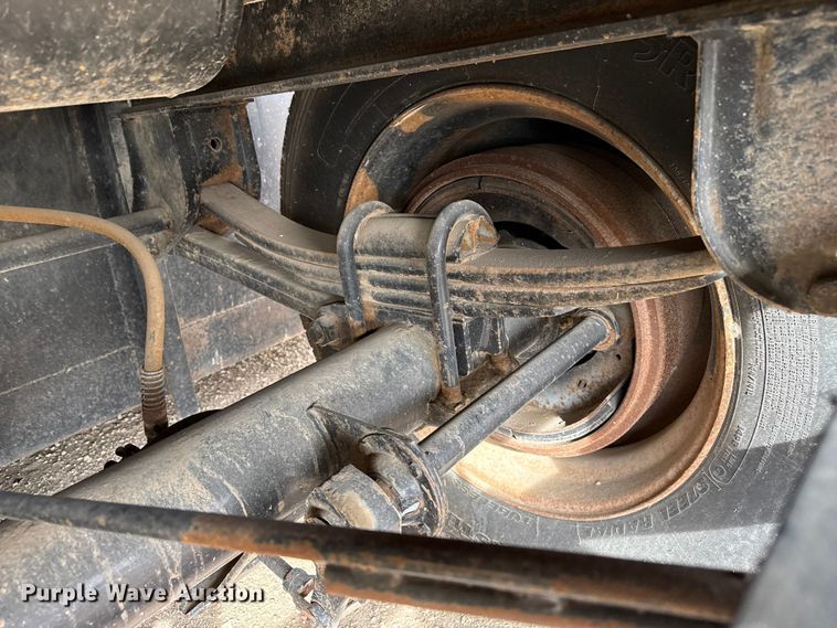 image for item DZ5134 Frac tank trailer