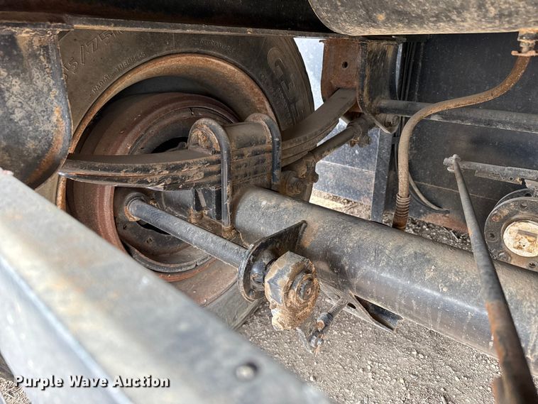 image for item DZ5134 Frac tank trailer