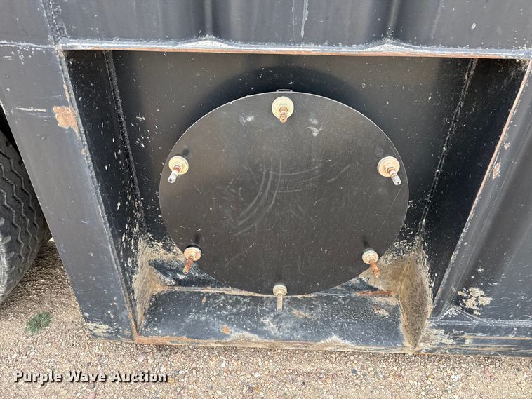 image for item DZ5134 Frac tank trailer