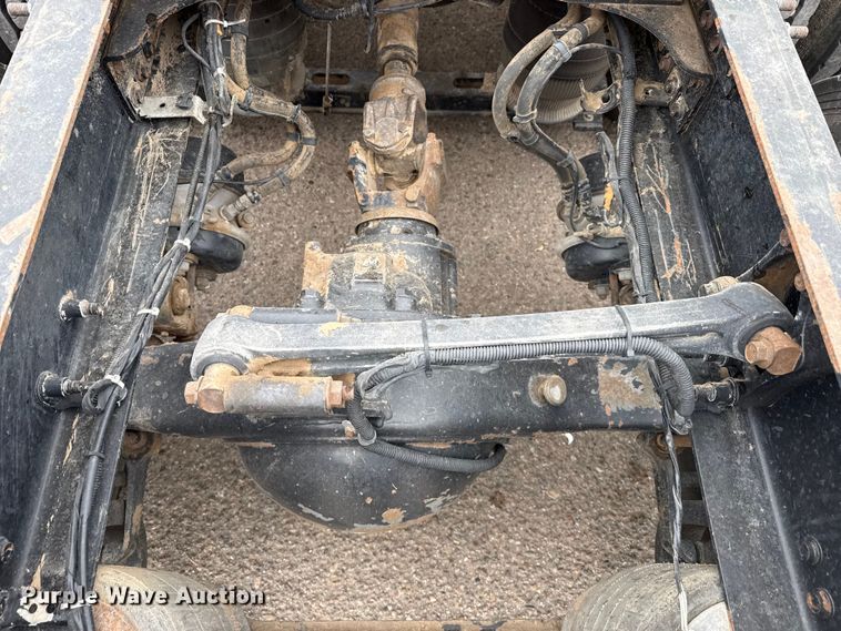 image for item DZ5149 2008 Mack CHU613 semi truck