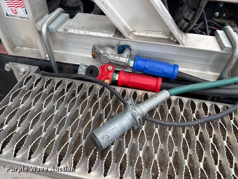 image for item DZ5149 2008 Mack CHU613 semi truck