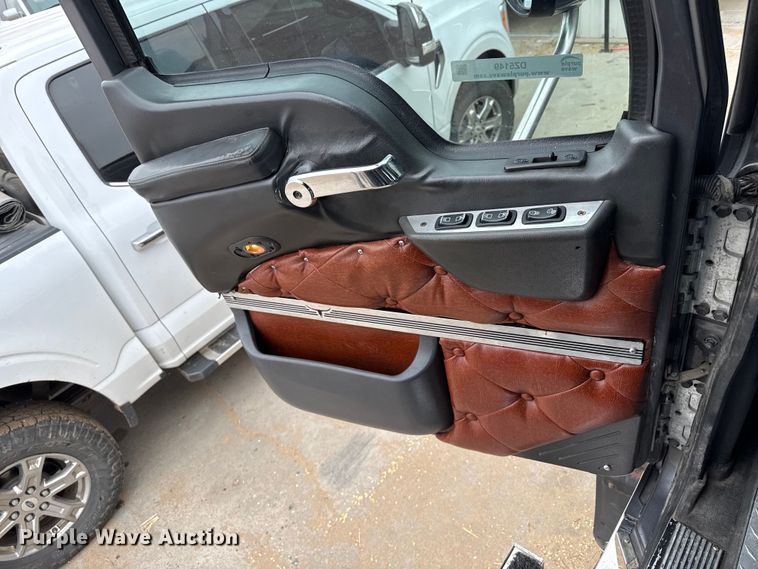 image for item DZ5149 2008 Mack CHU613 semi truck