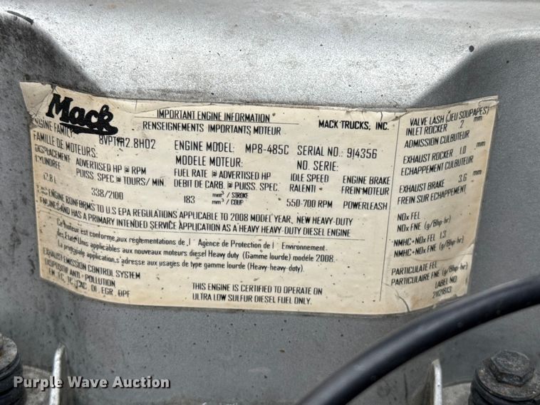 image for item DZ5149 2008 Mack CHU613 semi truck