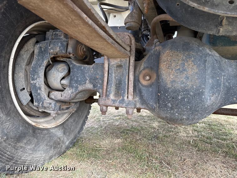 image for item DZ5163 2006 International 7400 truck cab and chassis