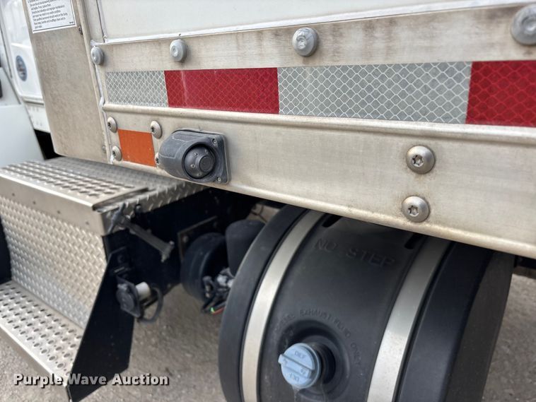 image for item EA4445 2021 Kenworth T270 box truck