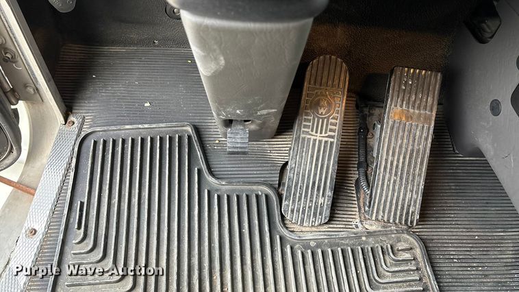 image for item EA4445 2021 Kenworth T270 box truck