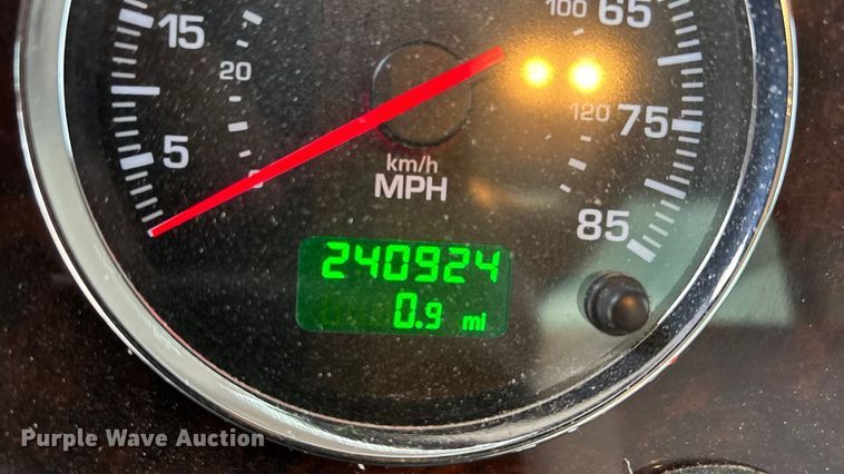 image for item EA4445 2021 Kenworth T270 box truck